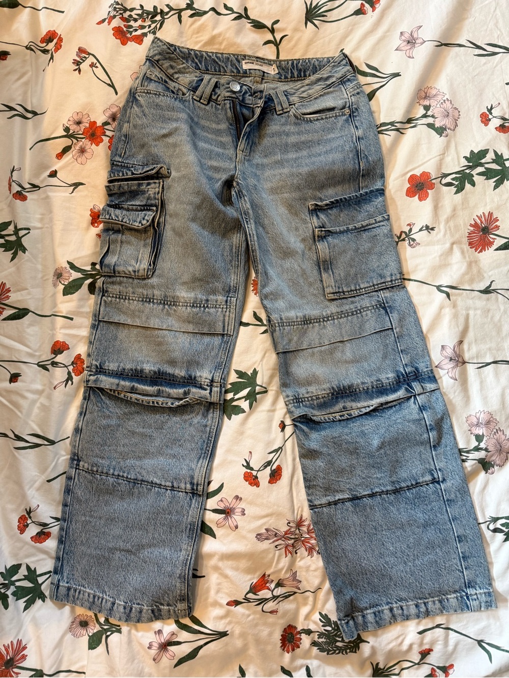 BDG Light Wash Wide-Leg Cargo Jeans